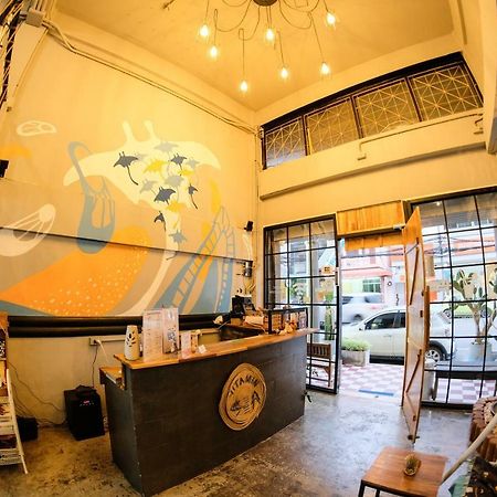 Vitamin Sea Hostel Phuket Exterior foto